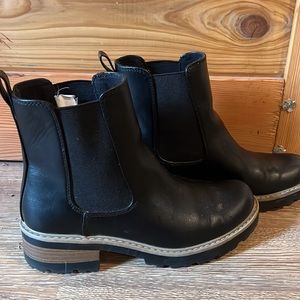 Chunky Chelsea boots like new